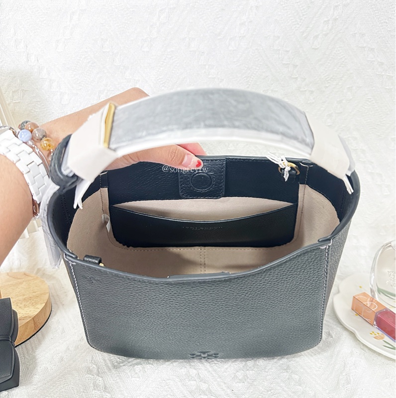 Tory Burch｜TB 浮雕菜籃包-3