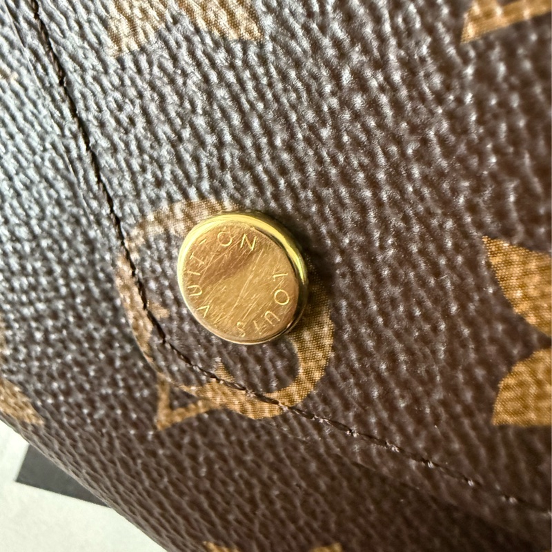 VICTORINE三折信封零錢袋釦式短夾-7