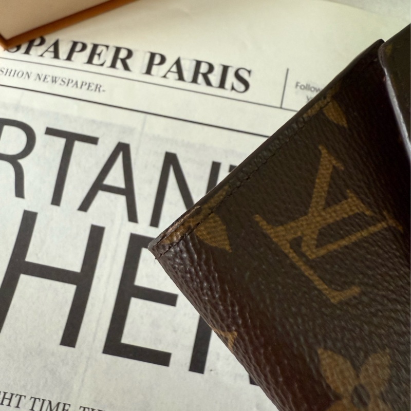 VICTORINE三折信封零錢袋釦式短夾-8