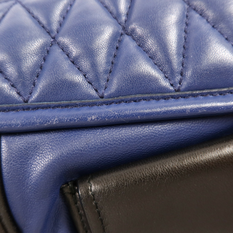 Miu Miu 牛皮皮革Shoulder Bag金扣肩背袋-12