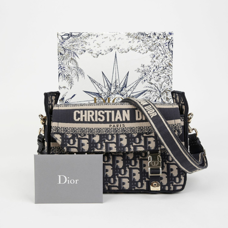 DIOR M1241ORIW 露營小號肩斜背包-0