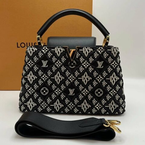 LV 金扣capucines中號1854手提肩背包芯片款 31.5*20*11 98新配件塵袋盒子