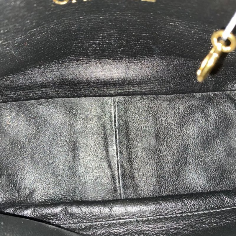 CHANEL 黑金雕花鍊流蘇肩背斜背相機包19*13*7 97新配件塵袋-5