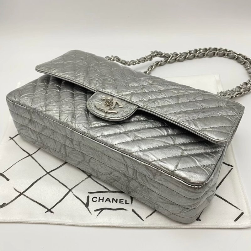 CHANEL 限量液態銀色V紋CF中號25*15*7 98新配件盒子塵袋保卡-3