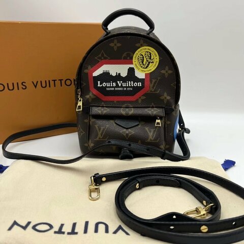 LV 限量徽章PALM SPRINGS mini後背包 17*22*10 98新配件盒子塵袋
