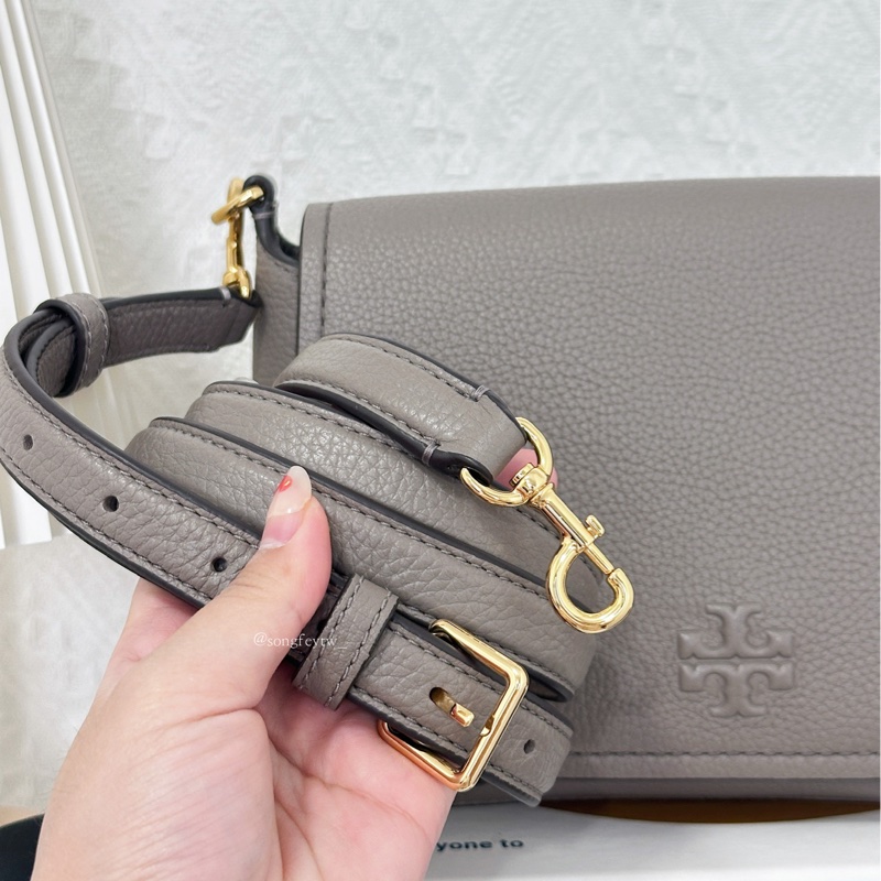 Tory Burch|TB 雙背帶 浮雕郵差包-6