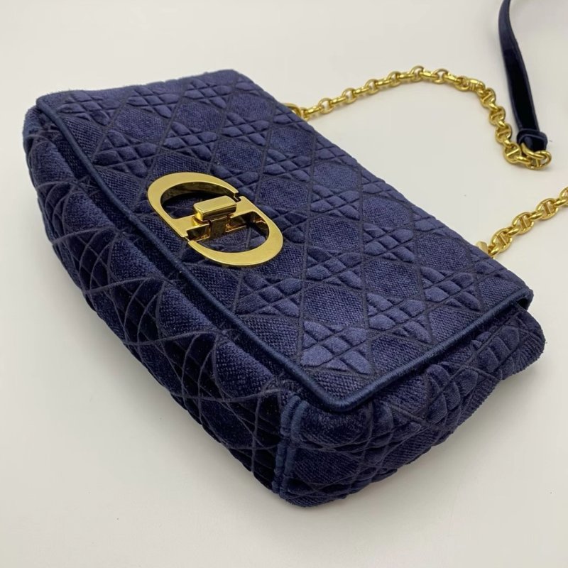 DIOR 紫色金扣Caro中號絲絨肩背斜背包25*15*8 98新配件塵袋-4