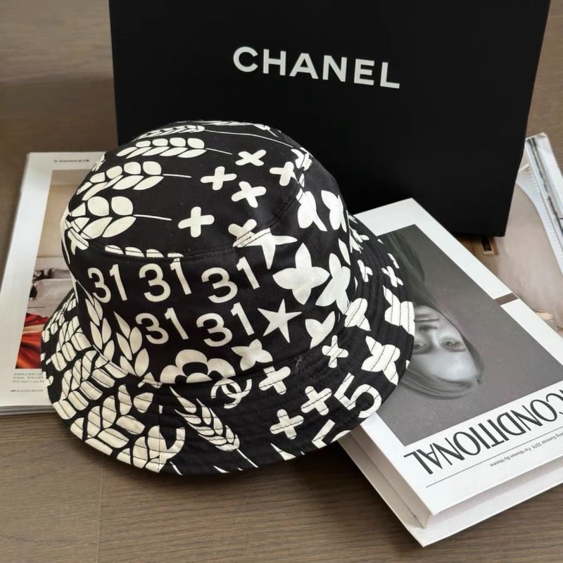 chanel 黑白印花漁夫遮陽帽s號 全新配件透明袋-4