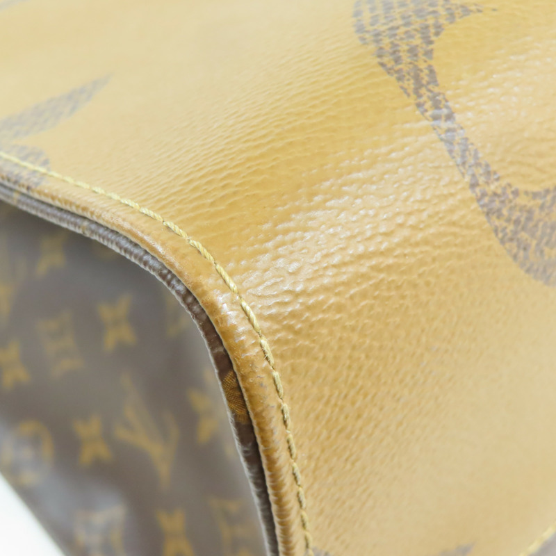 LOUIS VUITTON Monogram Giant OnTheGo GM金扣手挽肩背兩用袋-10