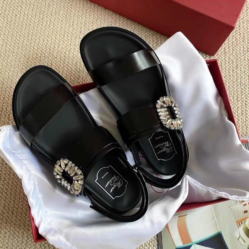 RV鑽扣黑色帶鑽拖鞋沙灘鞋涼鞋38號 全新配件塵袋盒子-0