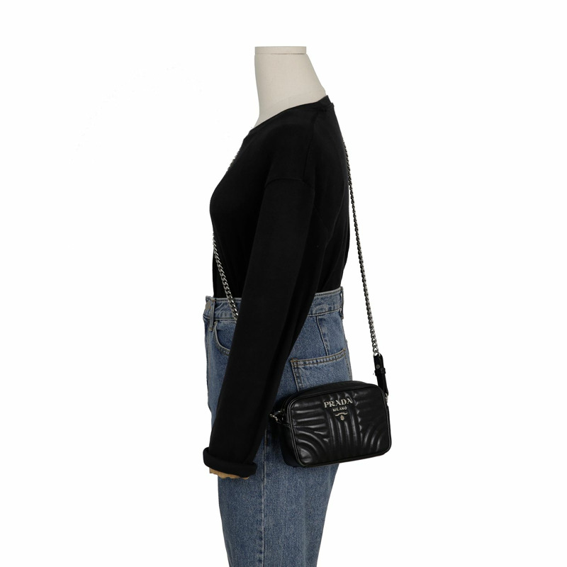 PRADA 1BH084 圖示迷你相機肩斜背包-12