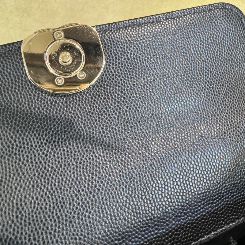 Chanel Kelly 黑金荔枝皮手提斜背包 晶片款-10