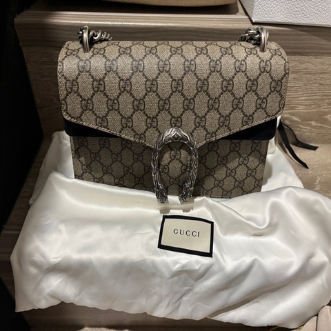 Gucci Dionysus中號酒神包 米色/黑色