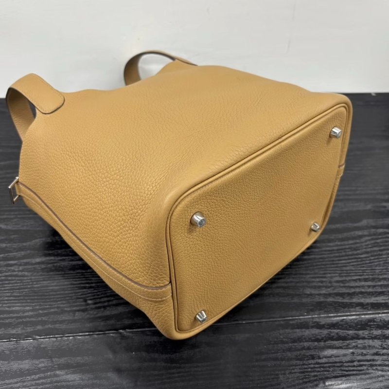 HERMES 奶茶色銀扣菜籃子22手提袋22*22*18 98新配件塵袋鑰匙鎖-3