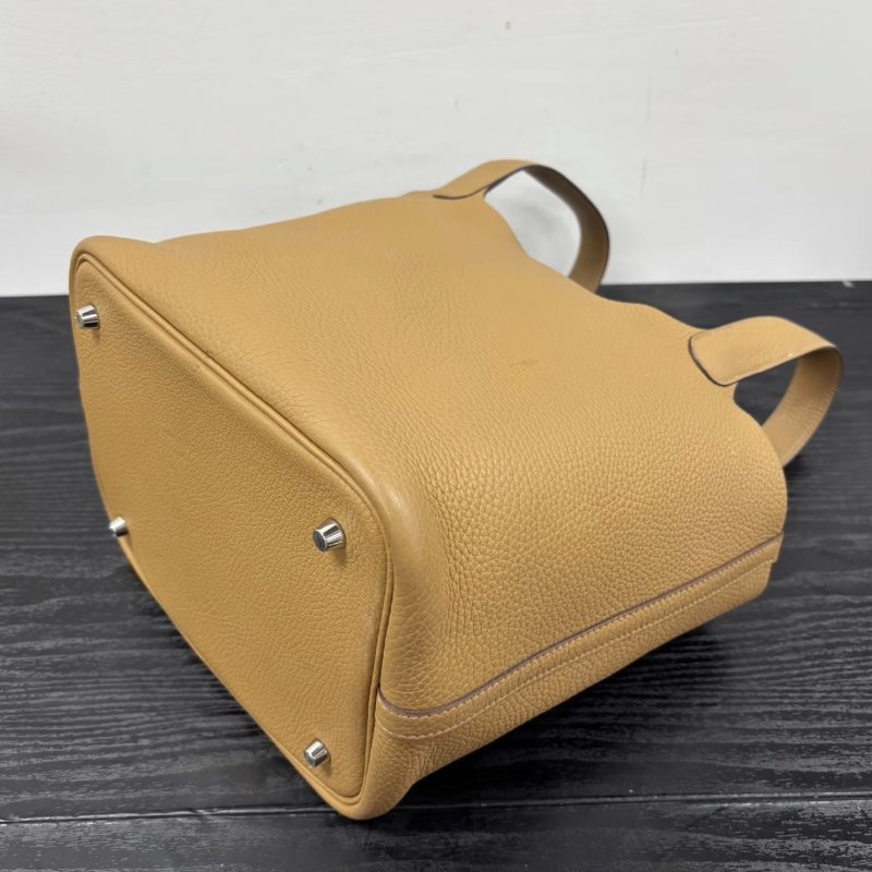 HERMES 奶茶色銀扣菜籃子22手提袋22*22*18 98新配件塵袋鑰匙鎖-5