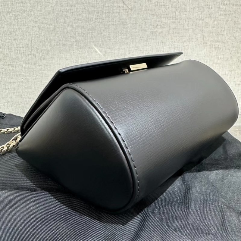GIVENCHY 潘朵拉黑色三角梯硬盒子肩背斜背手提包18*16*10 98新配件塵袋-2