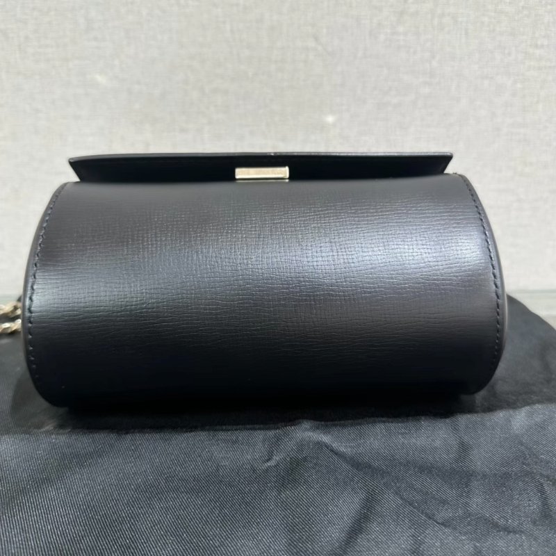 GIVENCHY 潘朵拉黑色三角梯硬盒子肩背斜背手提包18*16*10 98新配件塵袋-3