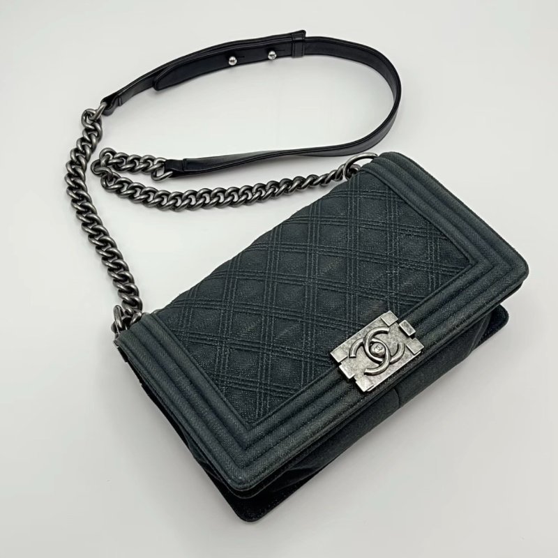 CHANEL牛仔Leboy中號肩背斜背包 25*14 98新配件塵袋-2