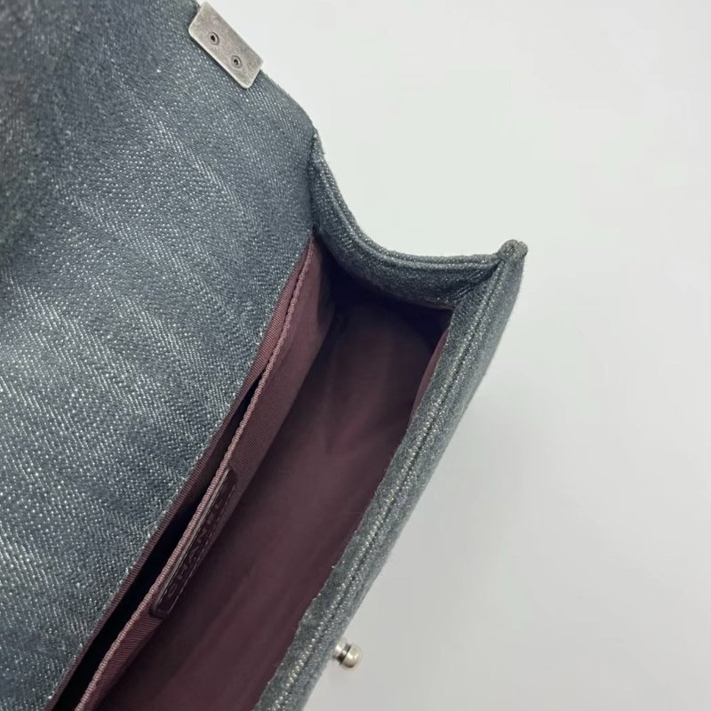 CHANEL牛仔Leboy中號肩背斜背包 25*14 98新配件塵袋-5