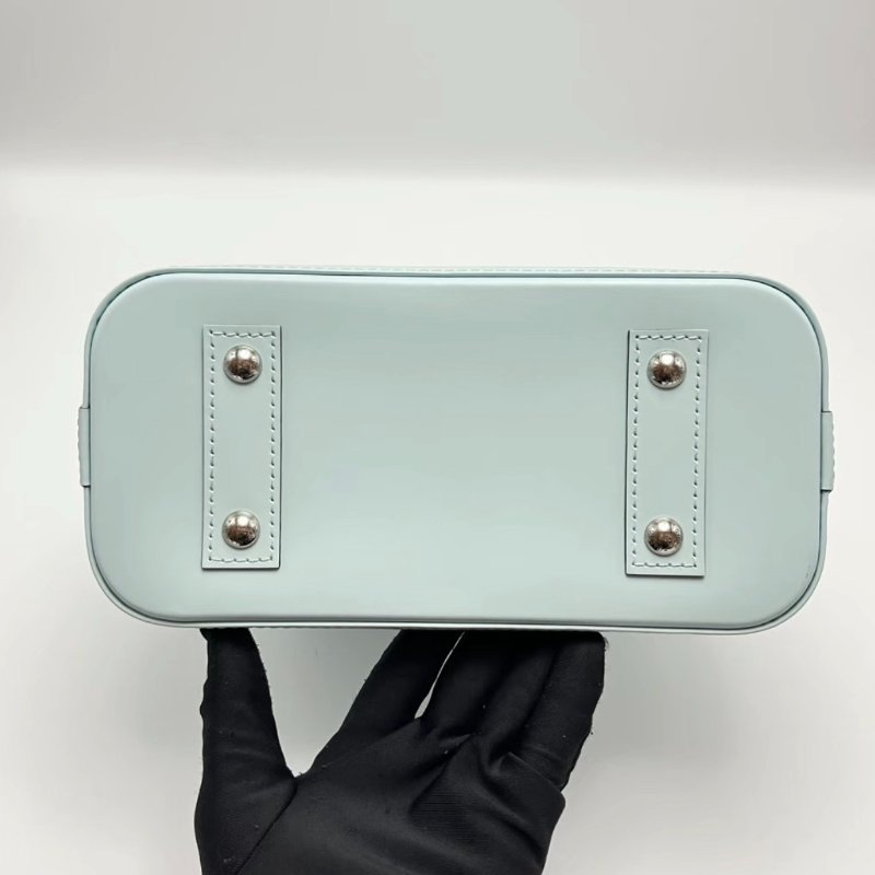 LV 水波紋Alma BB手提肩背斜背貝殼包 芯片款 23*17*11 98新配件塵袋鑰匙鎖-4