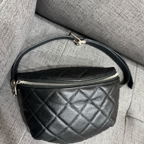 CHANEL菱格腰包/胸包