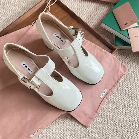 miumiu 白色漆皮瑪莉珍高跟鞋38號 全新閒置配件塵袋盒子
