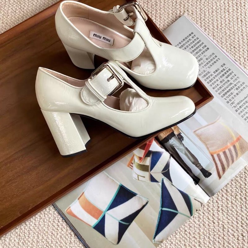 miumiu 白色漆皮瑪莉珍高跟鞋38號 全新閒置配件塵袋盒子-1