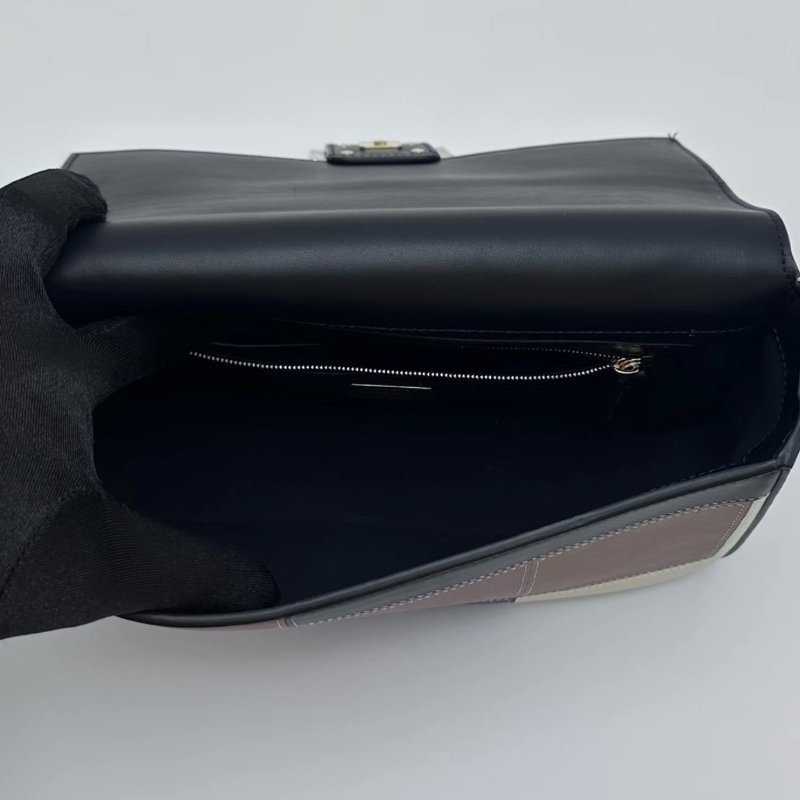 FENDI 雙F拼色法棍牛皮手提肩背斜背包27*15*6 全新閒置 配件塵袋吊牌-1