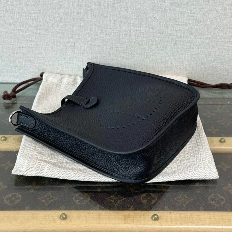 HERMES 水兵藍銀扣伊芙琳mini肩背斜背包16*18*5 99新配件塵袋-4