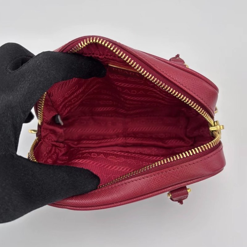 PRADA miniplume紅色肩背斜背殺手包15*10*5.5 98新配件鑰匙鎖-1