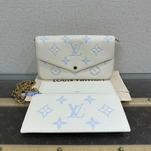 LV 拼色金扣三合一肩背斜背鏈條包芯片款21*12*3 99新 配件塵袋