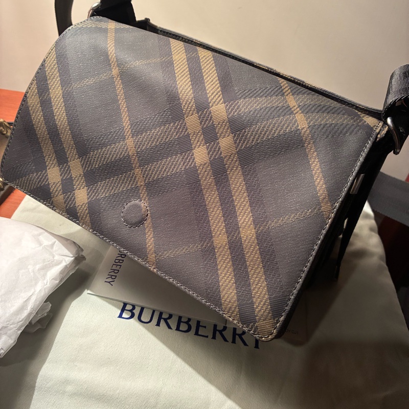 BURBERRY Trench斜背包(全新)-6