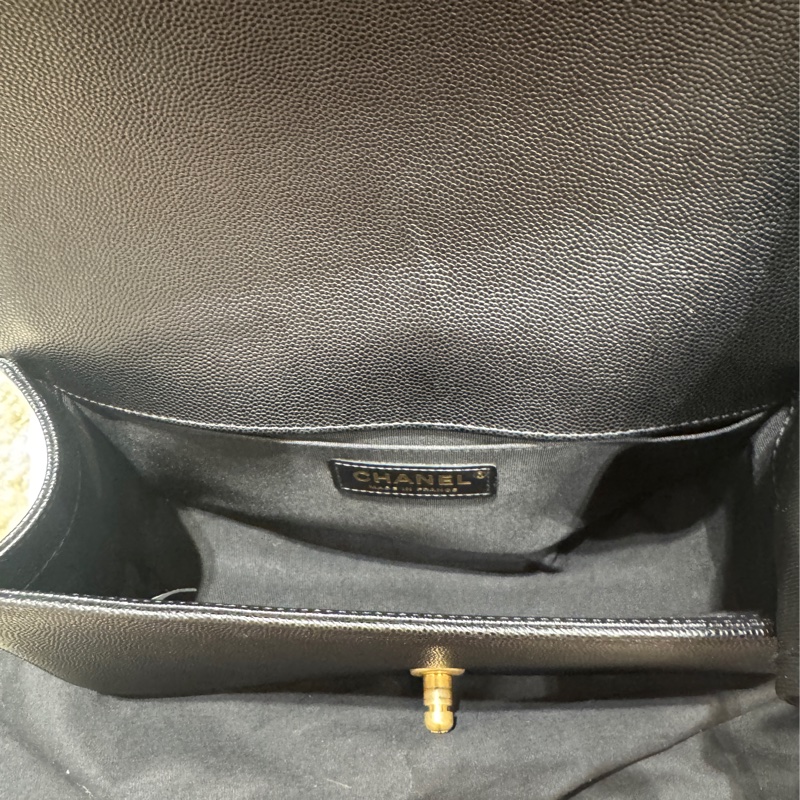 【✨99%新】Chanel Leboy caviar medium black gold 黑金中號魚子醬 leboy-19