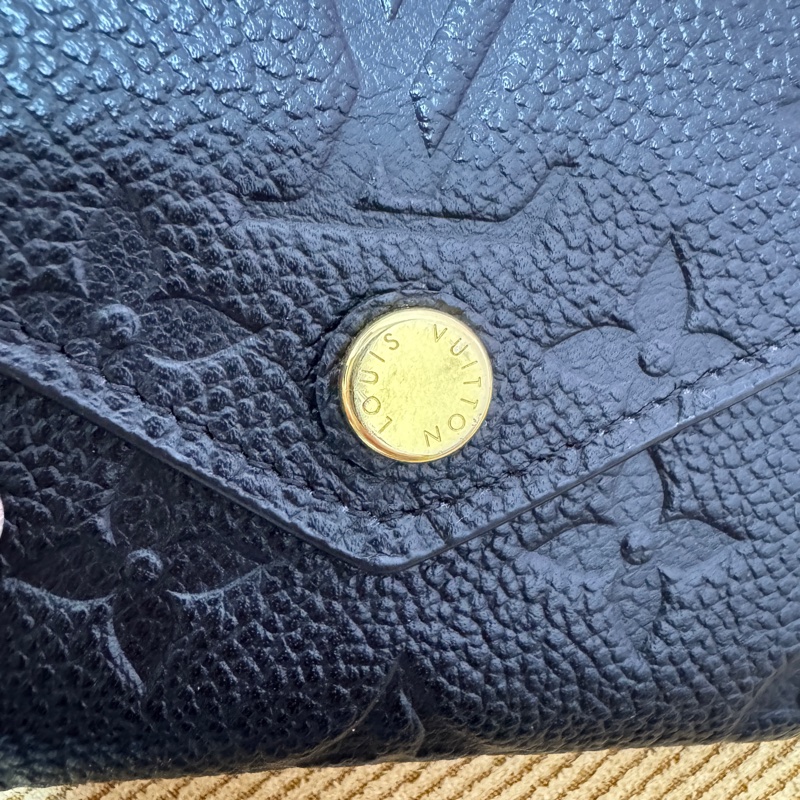 LV zoe短夾(黑色）-1