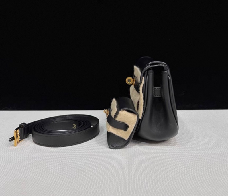 有購證✨ HERMES愛馬仕kelly moove 黑色 金扣 W刻-3