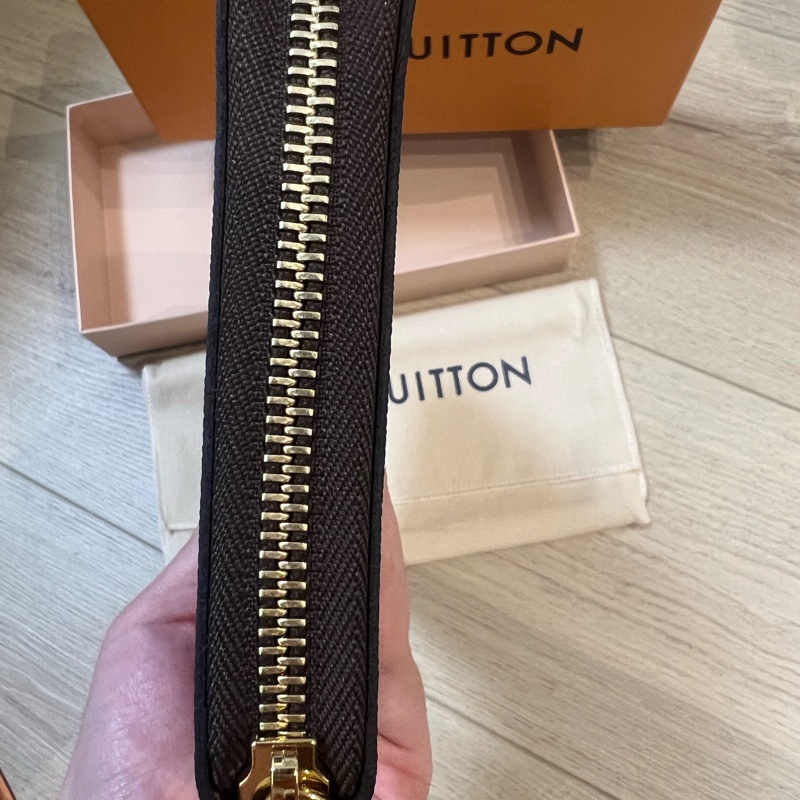 全新LV經典老花 長夾 (附防塵與盒子)聖誕節🎄送禮選擇-10