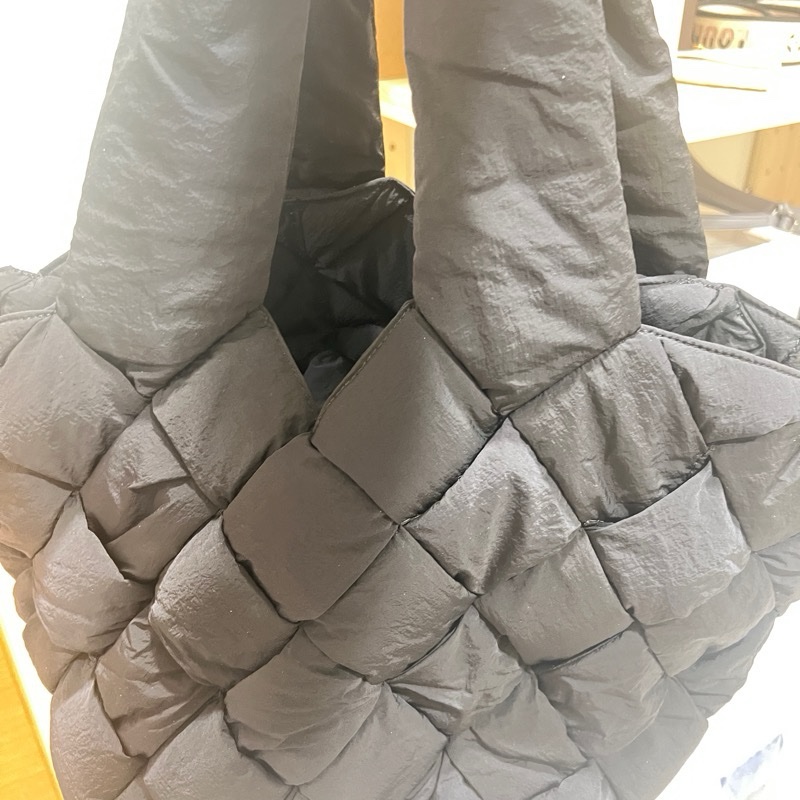 限時降價!全新Bottega veneta BV尼龍包(輕)-10