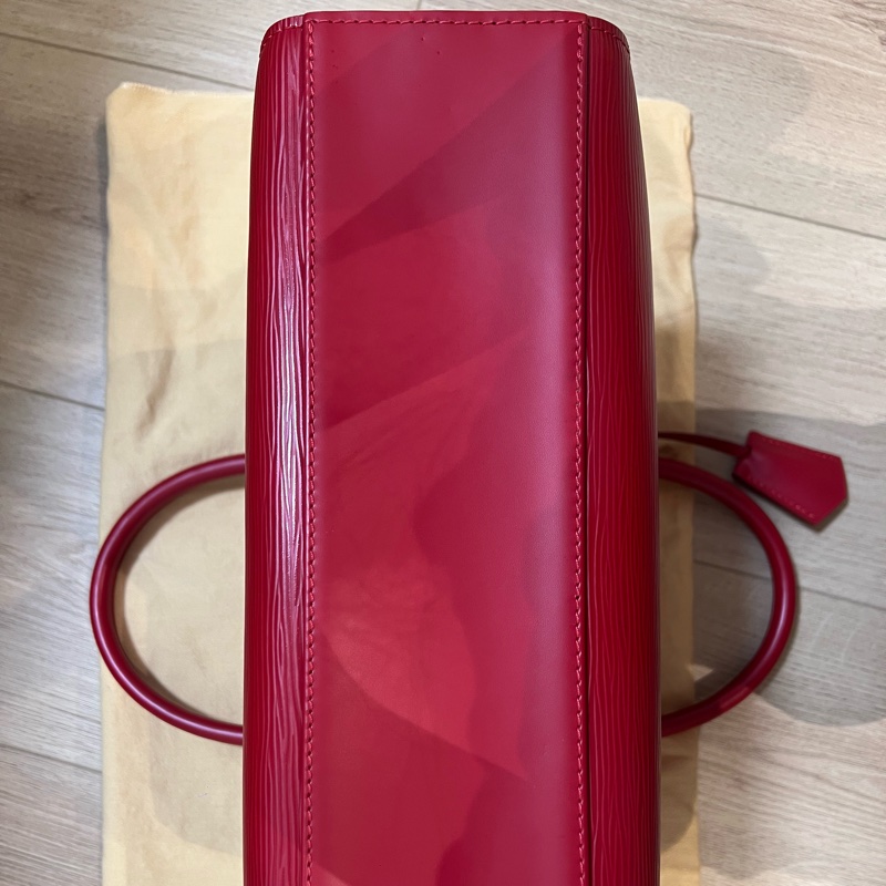 全新 未使用LV 水波纹牛皮手提包 送禮ok🎄（附防塵）-11