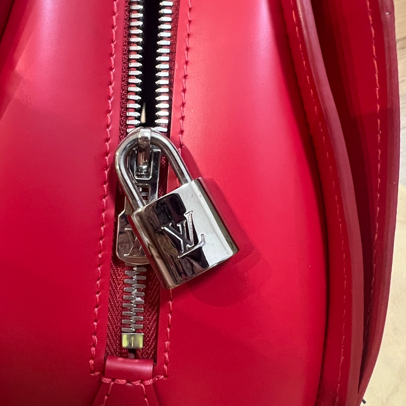 全新 未使用LV 水波纹牛皮手提包 送禮ok🎄（附防塵）-15