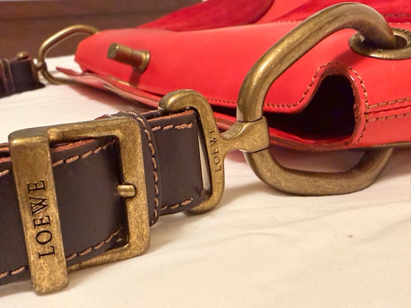 🍒LOEWE Anagram Turn Lock肩背包 2F251114-1-15