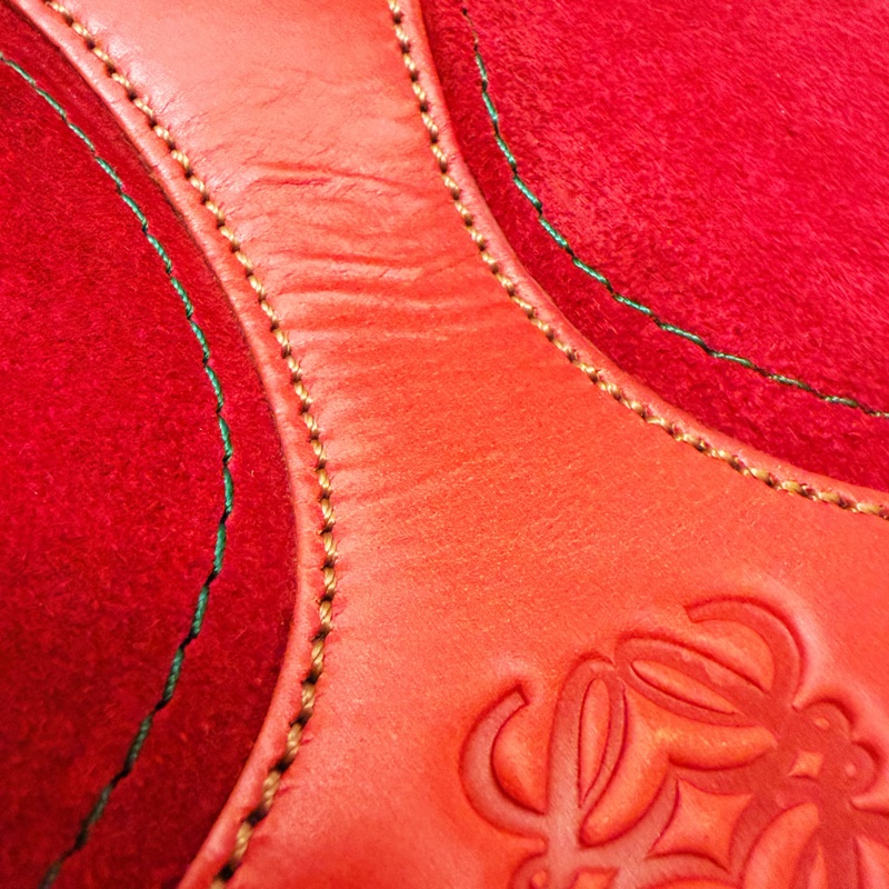 🍒LOEWE Anagram Turn Lock肩背包 2F251114-1-21