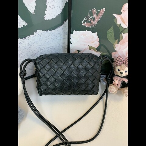 Bottega Veneta candy loop 黑色編織相機包