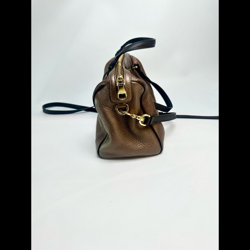 Loewe 浮雕大logo小號波士頓 手提包肩背包-3