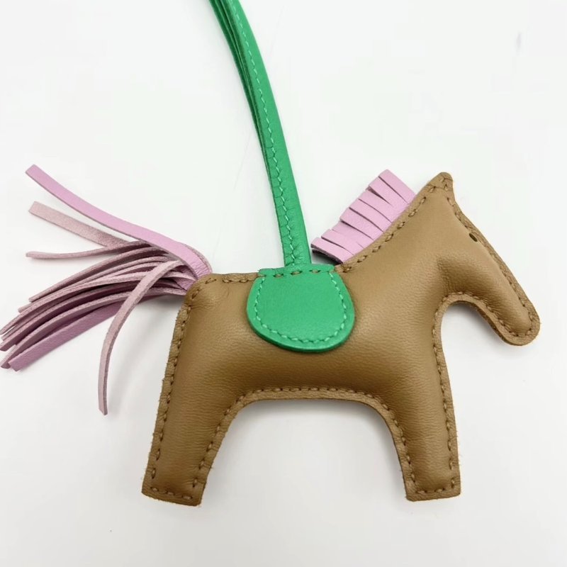 HERMES 棕綠拼色小馬掛飾 98新配件盒子吊牌-1