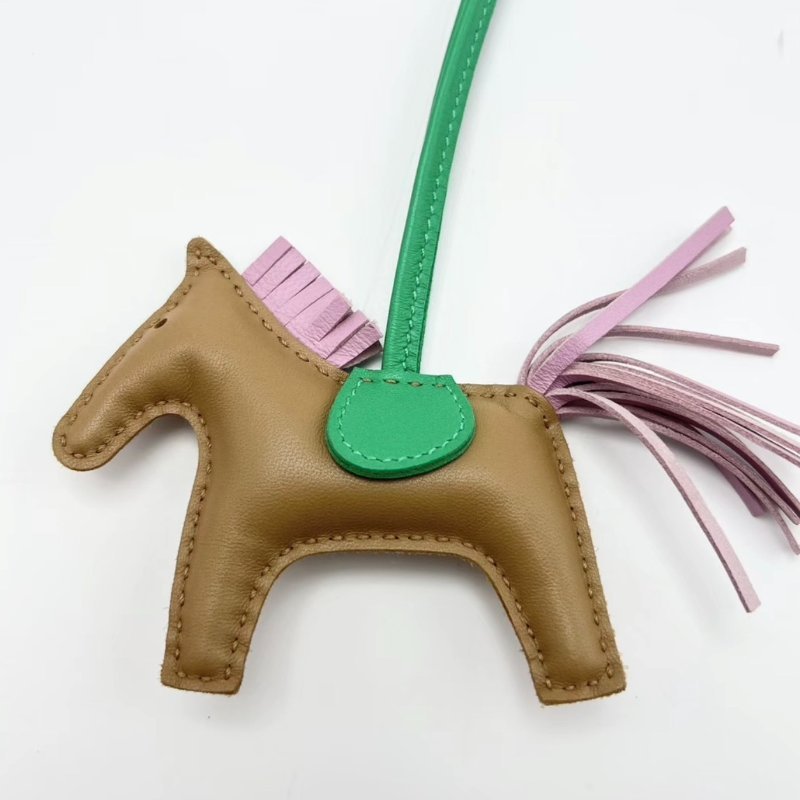 HERMES 棕綠拼色小馬掛飾 98新配件盒子吊牌-3