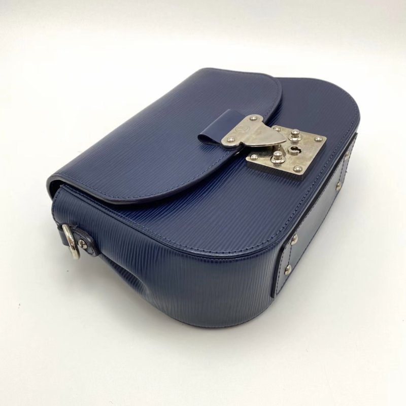 LV 藍色銀扣水波紋手提肩背斜背包22*17*7.5 98新配件塵袋-4