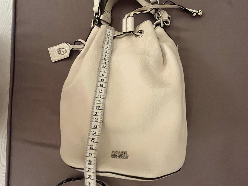 KARL LAGERFELD|GRAINY White Drawstring Handbag 白色抽繩手提包|皮面小瑕疵・內裡拉鏈處有印痕✨-8