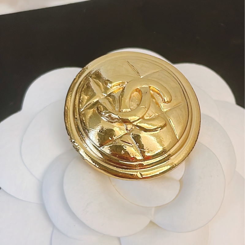 近新珍稀vintage ✨Chanel 菱格紋雙C logo盾牌鈕扣圓形胸針-5