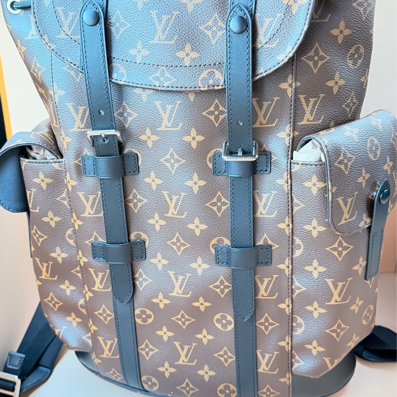 LV官網購入 ，發票證明都在 沒背過 保存很好-0