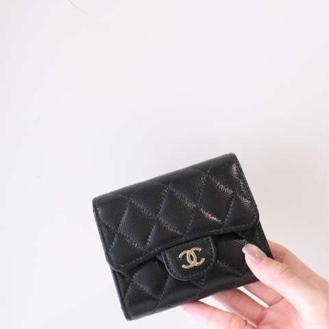 售全新CHANEL黑色魚子醬錢包